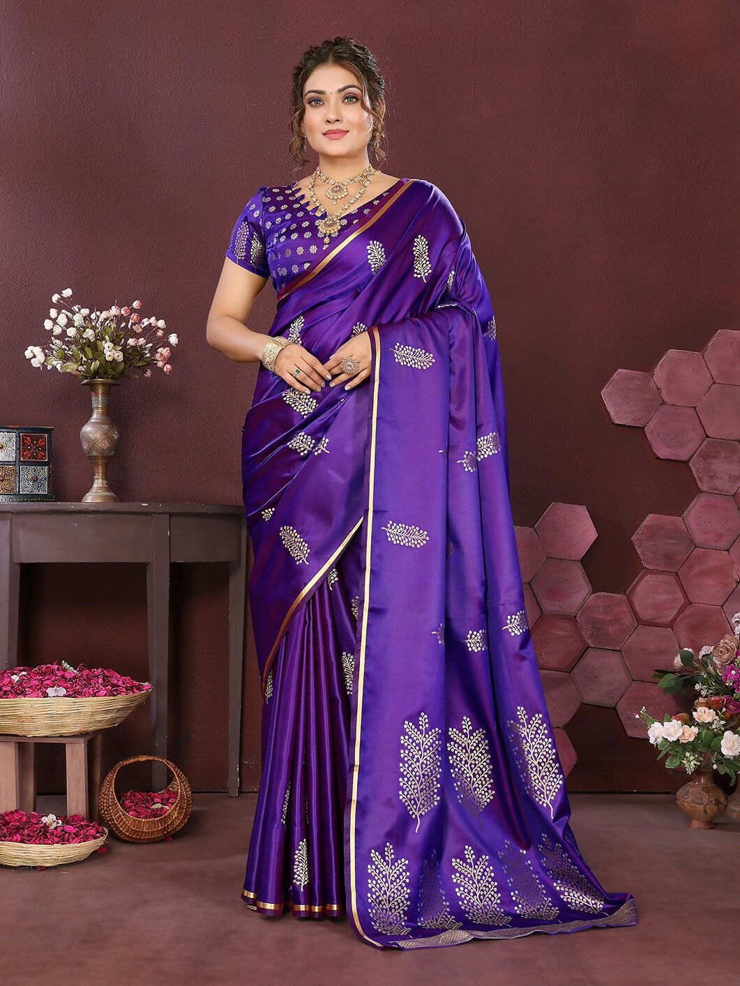 Joban Fashion Purple Floral Motifs Banarasi Silk Sarees | Swadesiicart