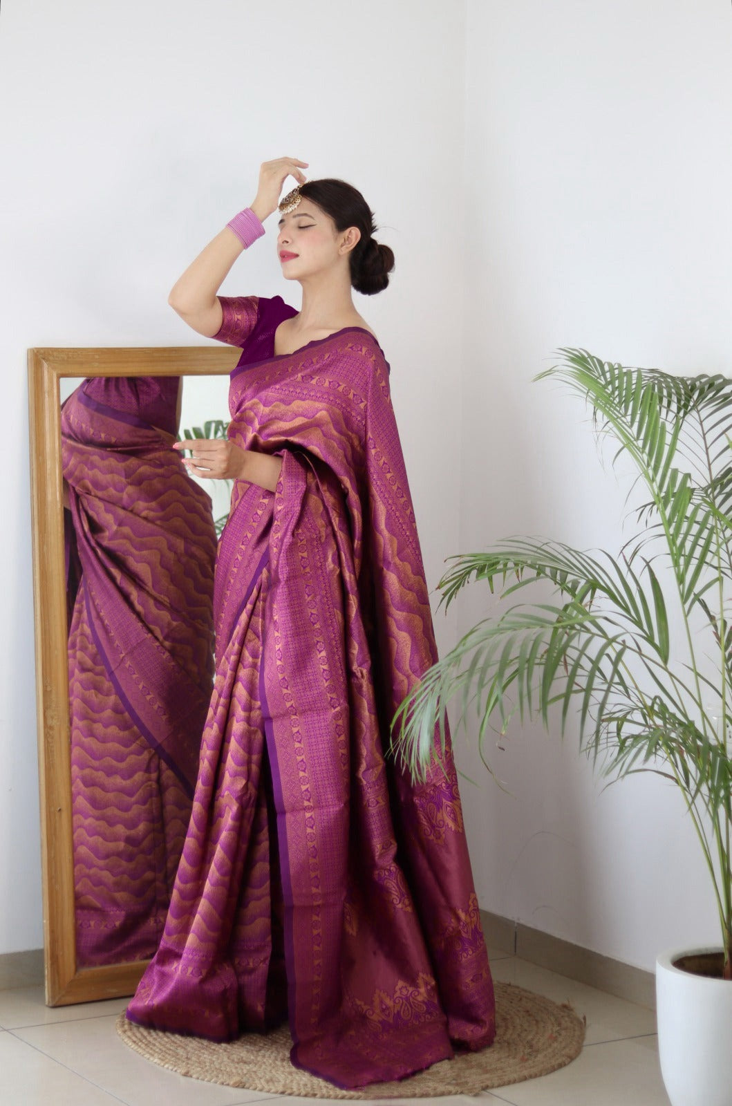 Vamika Weaving Banarasi Jacquard Purple Kanjivaram Saree | Swadesiicart