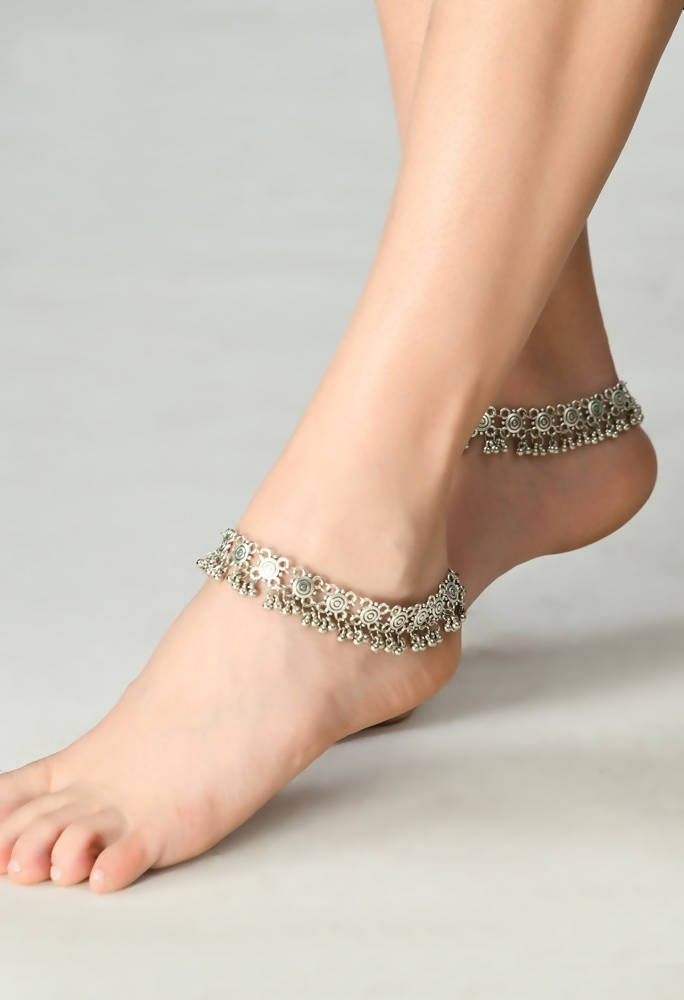 Mominos Fashion Kamal Johar Oxidised Silver Anklets For Bridal Wear | Swadesiicart