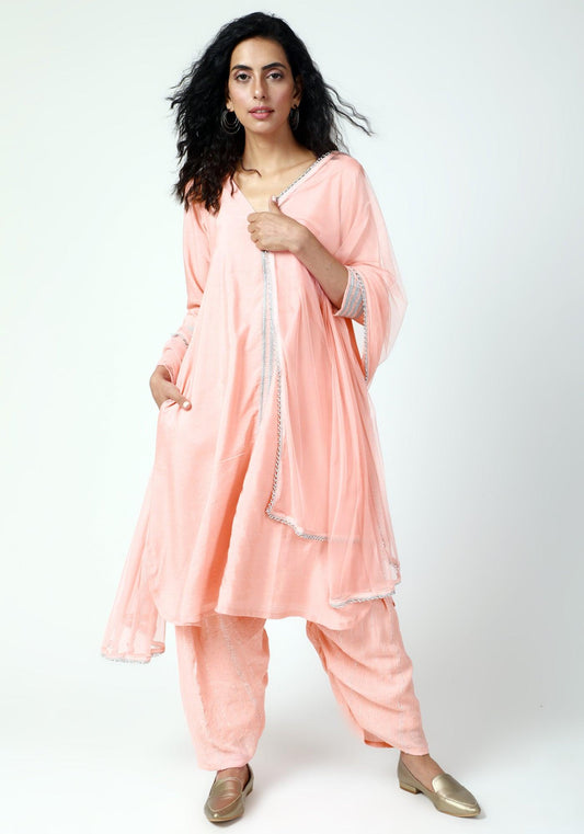 trueBrowns Peach Laced Kurta-Ruffled Pant-Dupatta | Swadesiicart