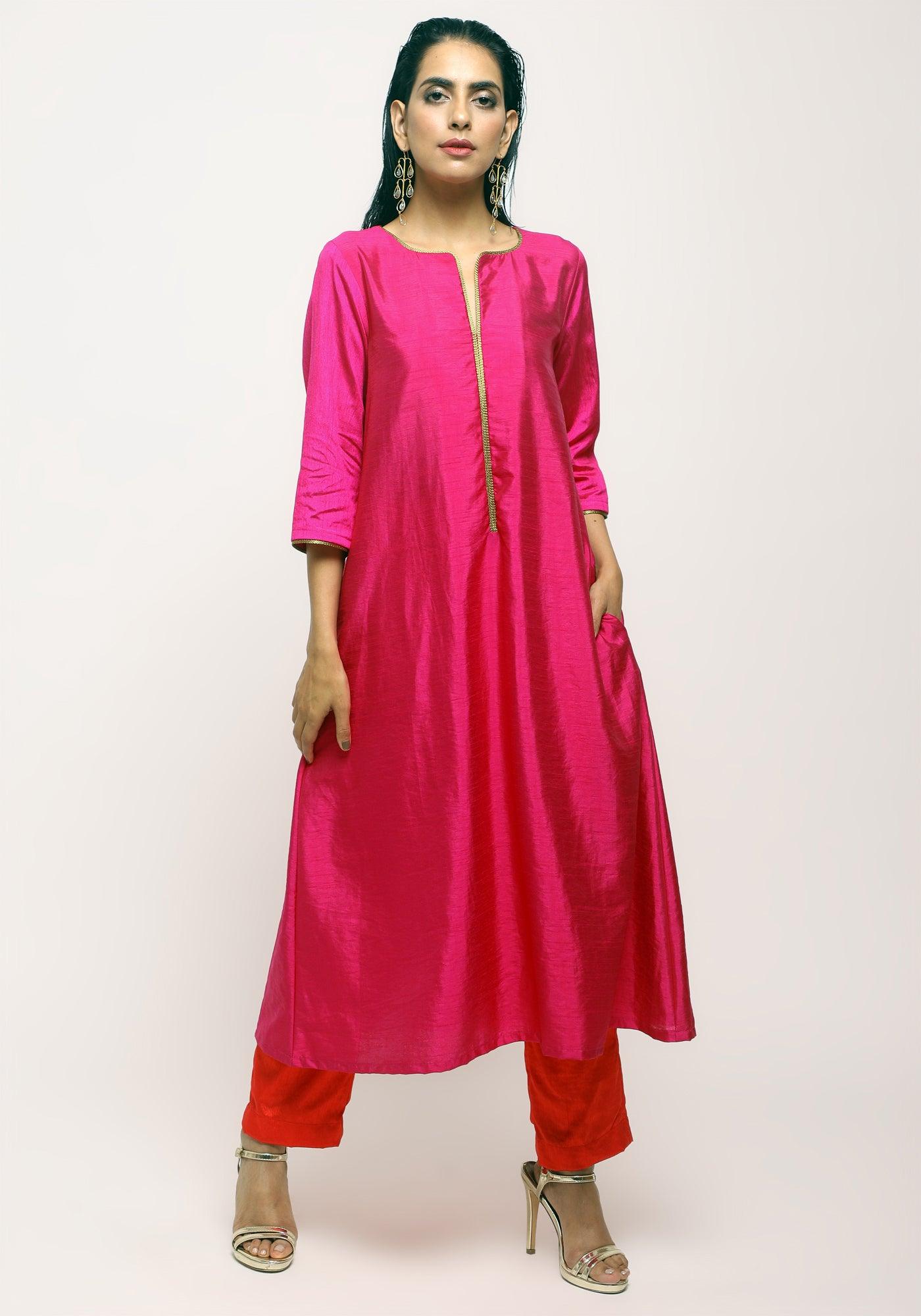 trueBrowns Pink Laced Kurta Set | Swadesiicart