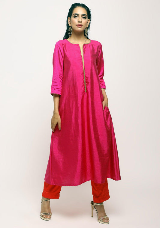 trueBrowns Pink Laced Kurta Set | Swadesiicart