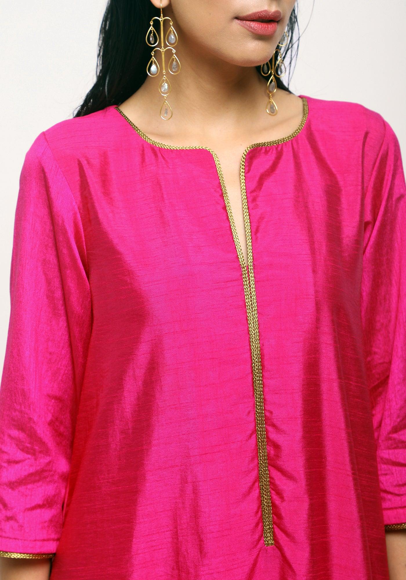 trueBrowns Pink Laced Kurta Set | Swadesiicart