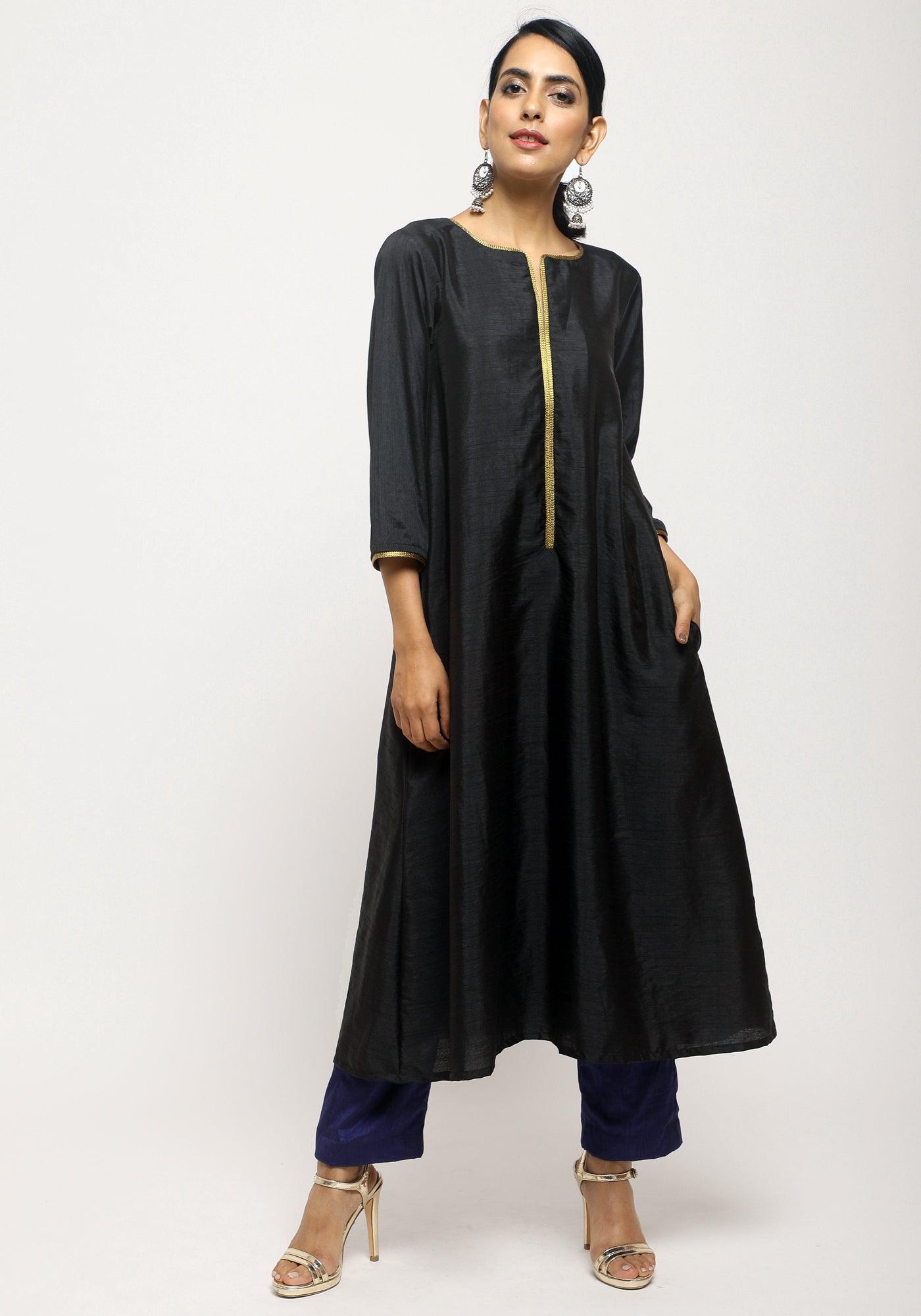 trueBrowns Black Laced Kurta Set | Swadesiicart