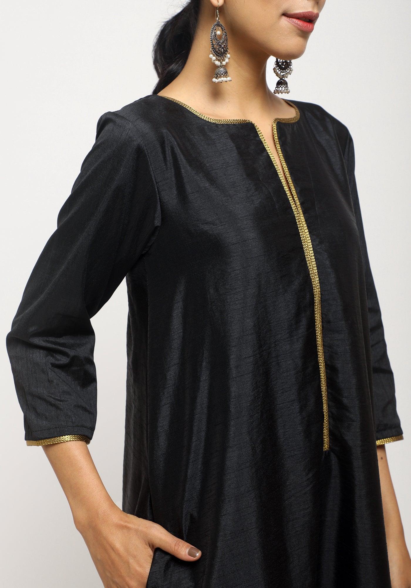 trueBrowns Black Laced Kurta Set | Swadesiicart