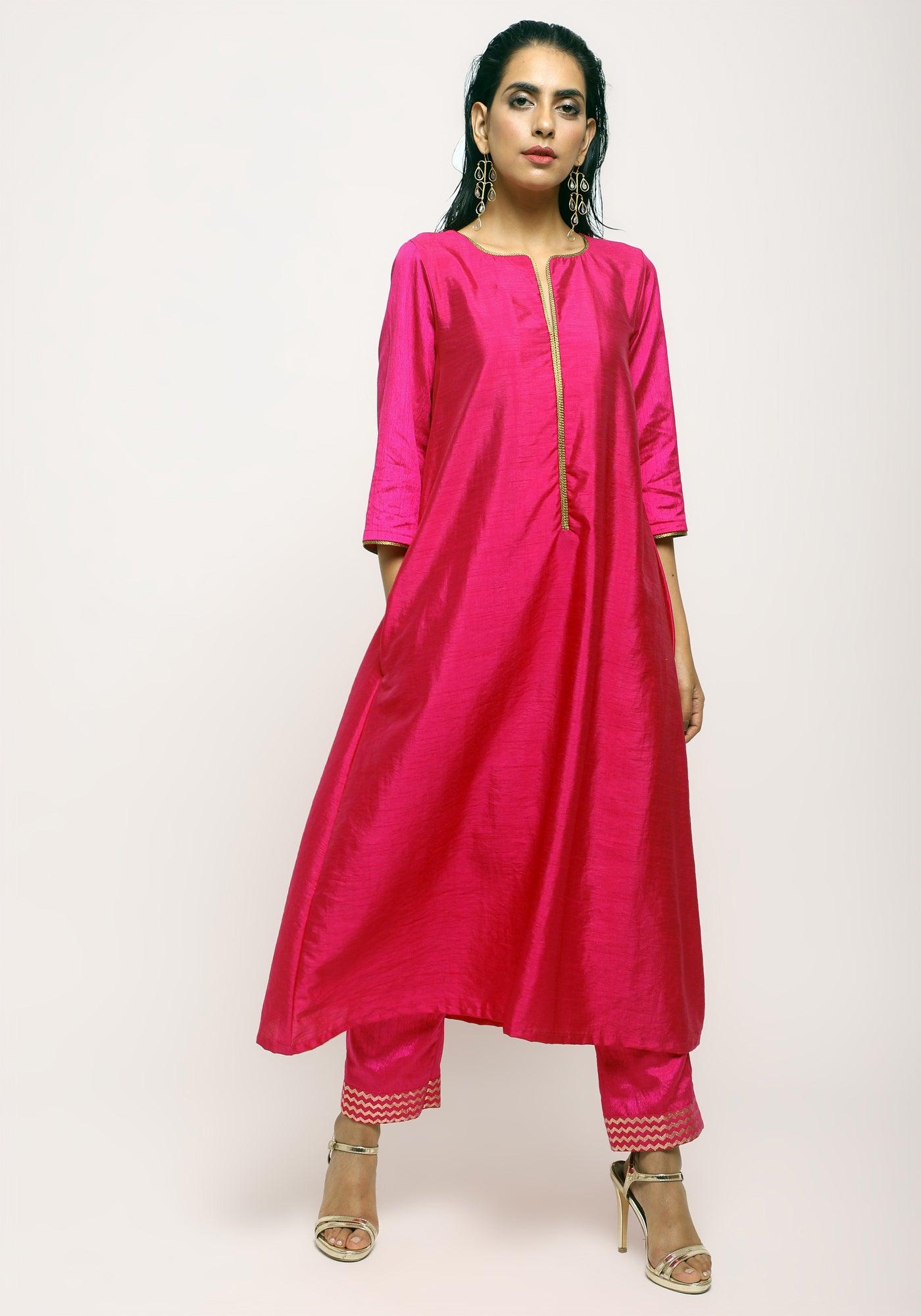 trueBrowns Pink Laced Kurta- Foil Pant | Swadesiicart
