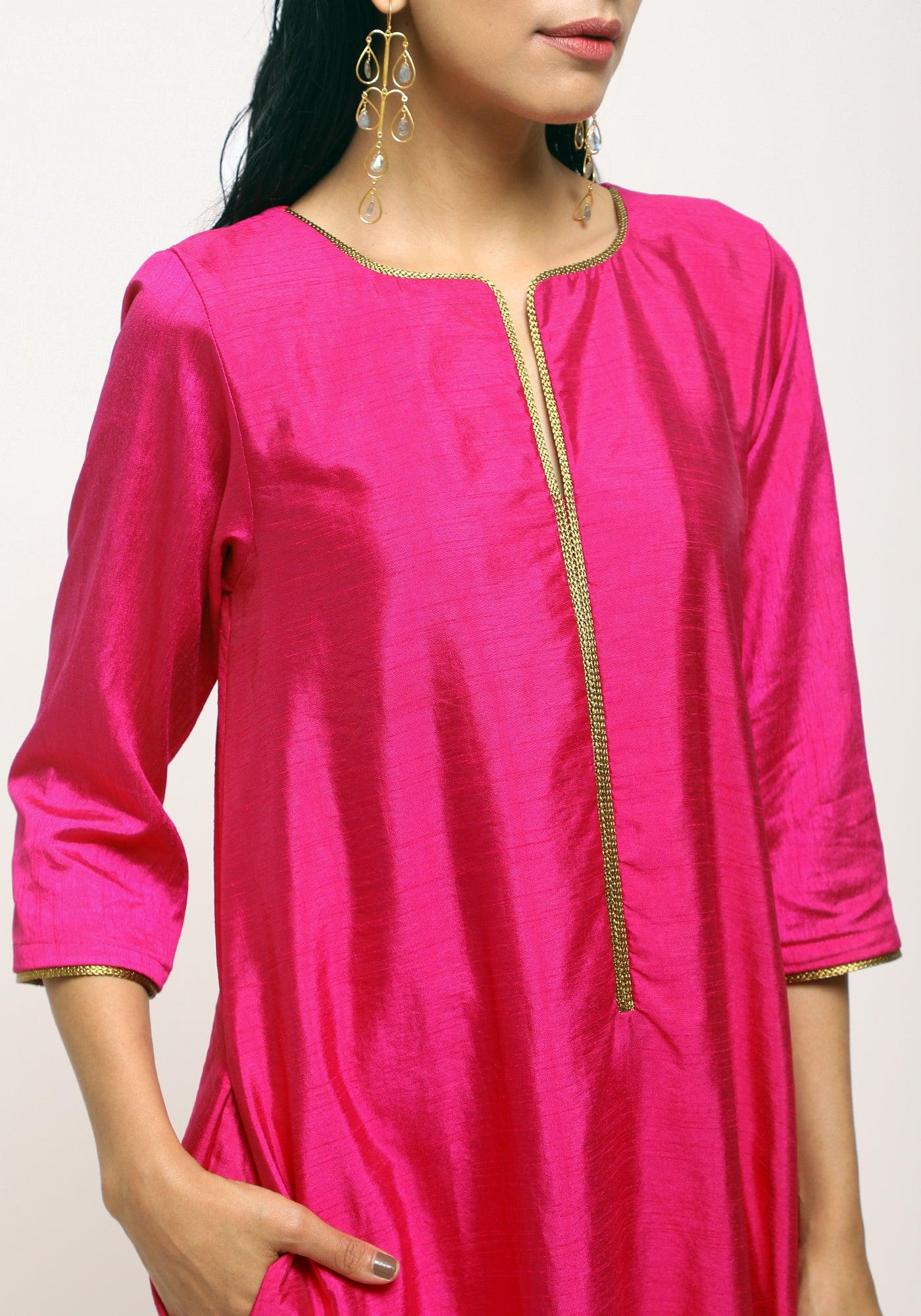 trueBrowns Pink Laced Kurta- Foil Pant | Swadesiicart