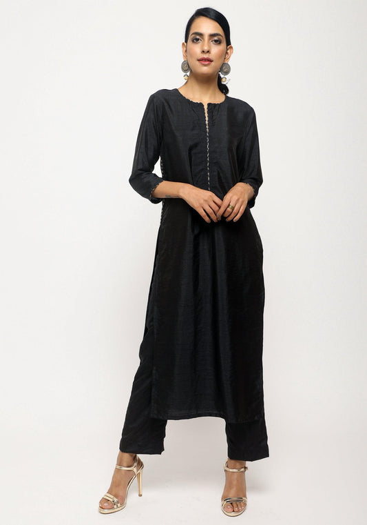 trueBrowns Black Foil High Slit Set | Swadesiicart