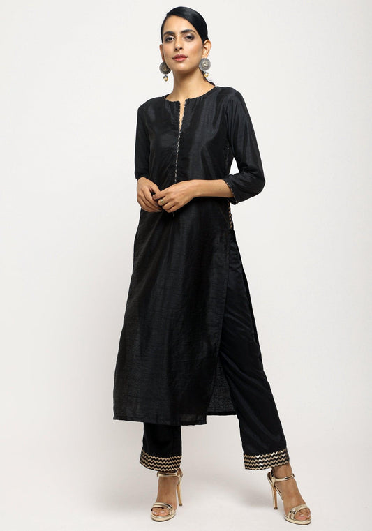 trueBrowns Black Foil High Slit- Foil Pant | Swadesiicart