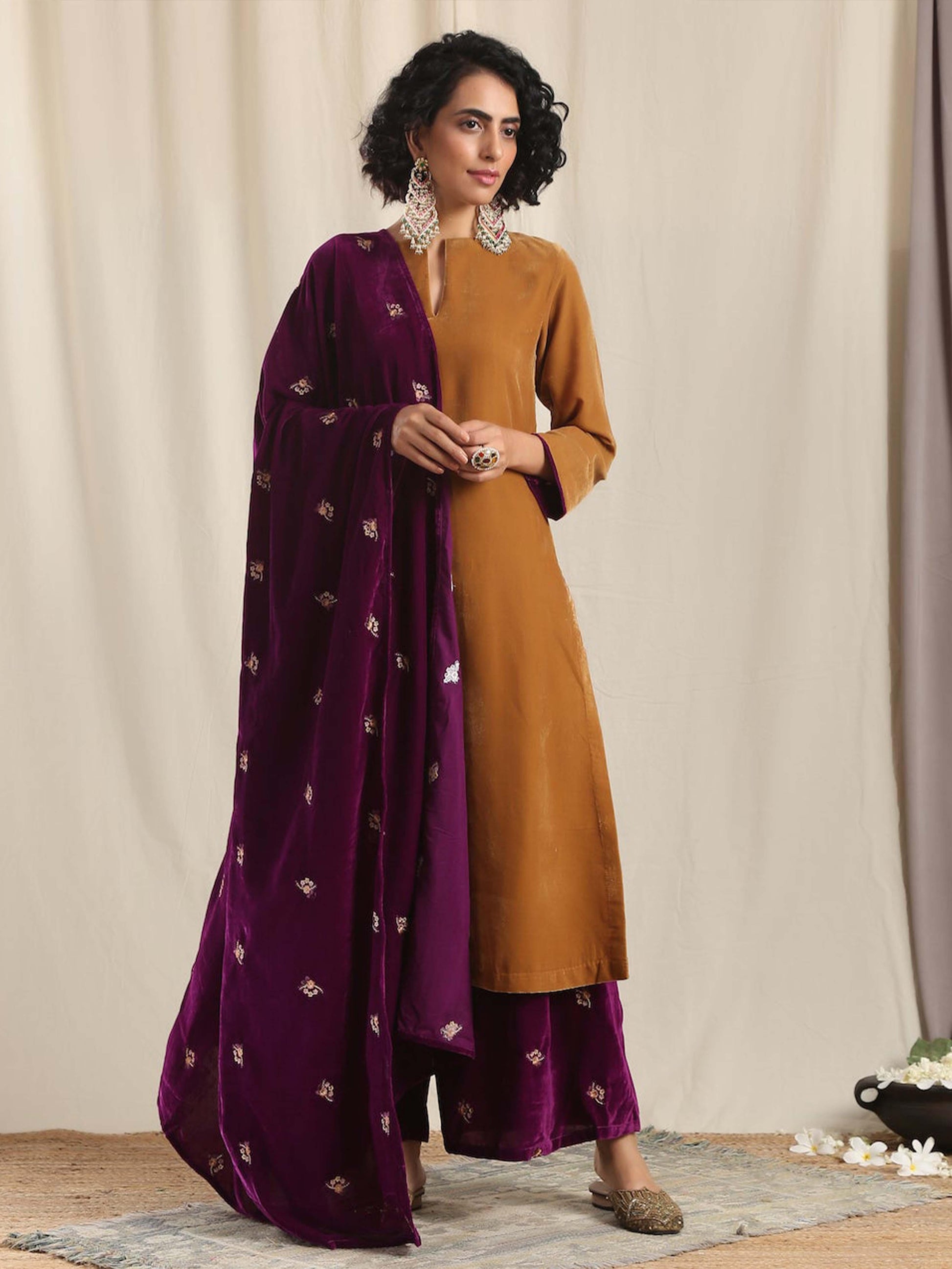 trueBrowns Wine Velvet Embroidered Shawl | Swadesiicart