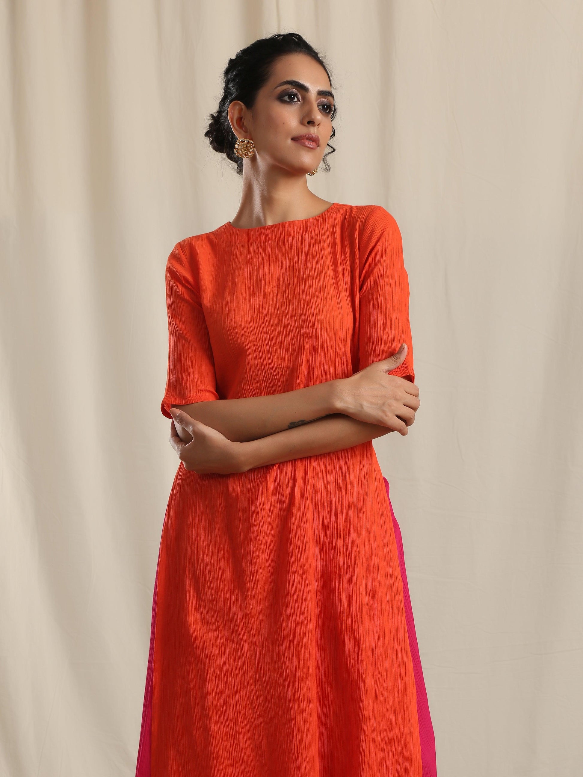 trueBrowns Orange Crinkle Slit Kurta Pant Set | Swadesiicart