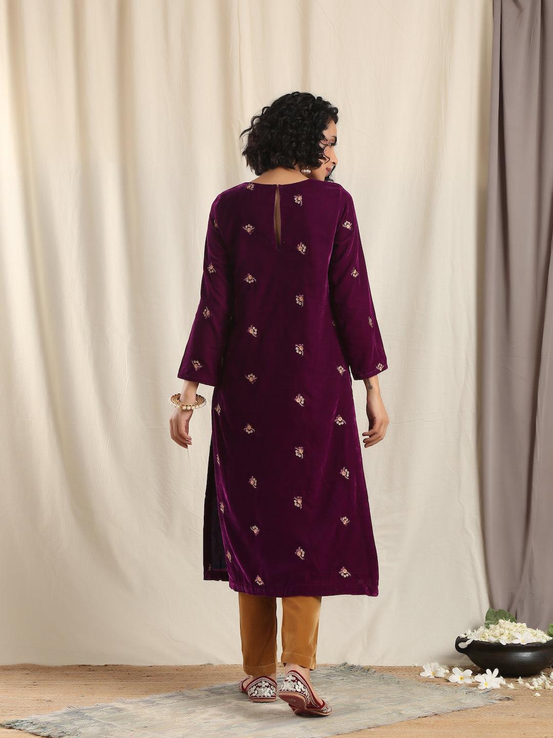 trueBrowns Wine Velvet Embroidered Slit Kurta | Swadesiicart