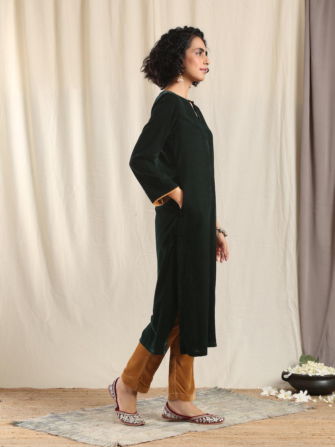 trueBrowns Green Velvet Slit Kurta | Swadesiicart