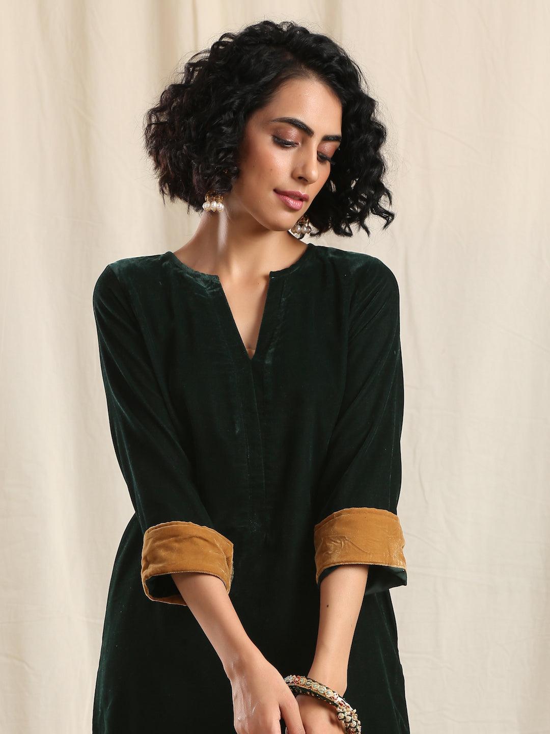 trueBrowns Green Velvet Slit Kurta | Swadesiicart