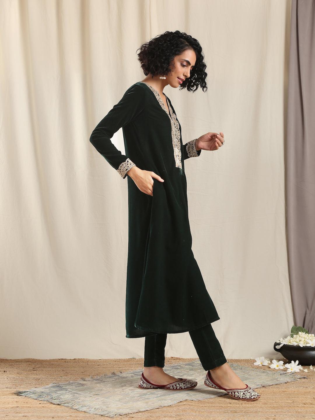 trueBrowns Green Velvet Flared Gota Kurta | Swadesiicart