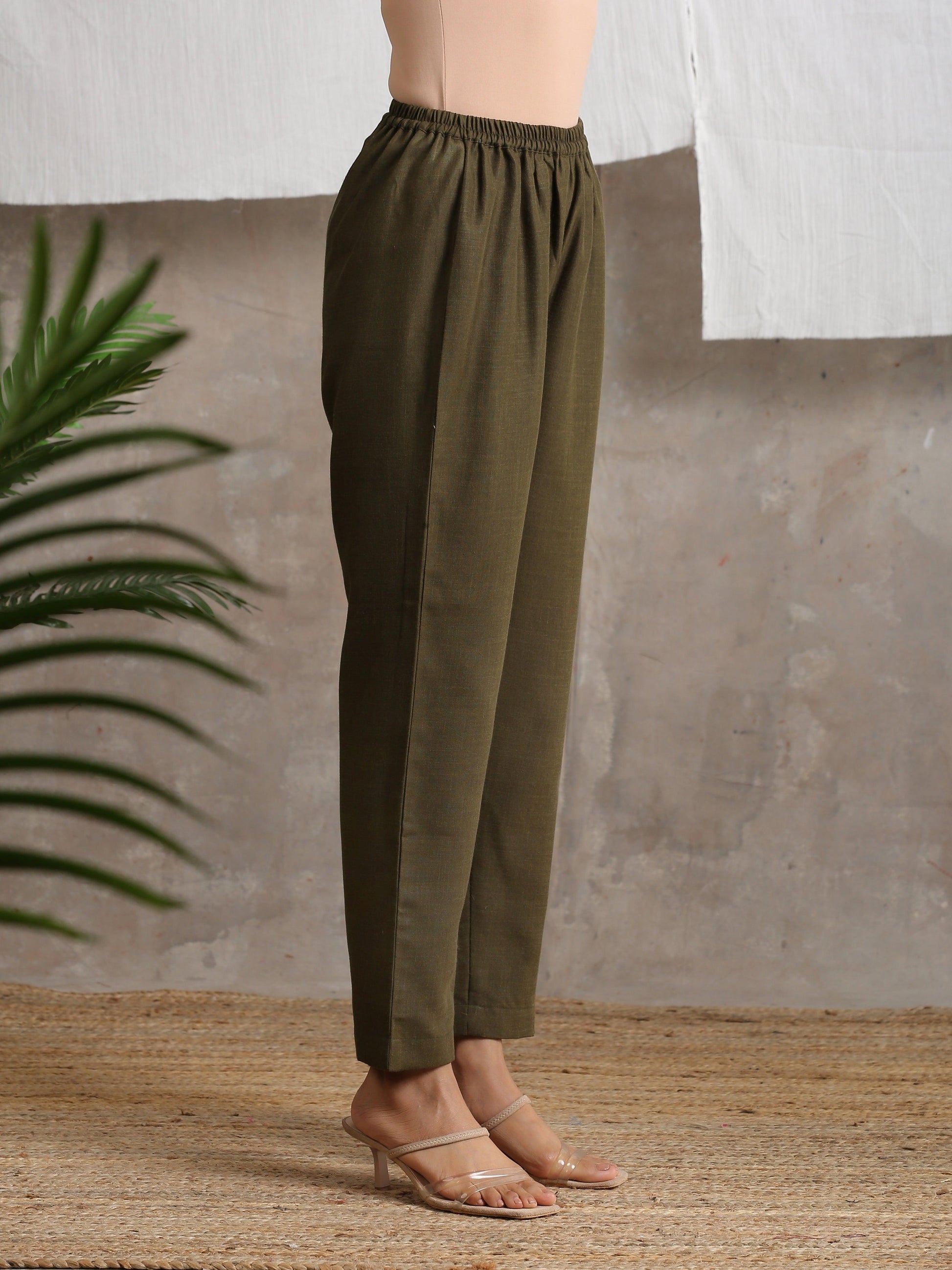 trueBrowns Cotton Linen Dark Green Pant | Swadesiicart