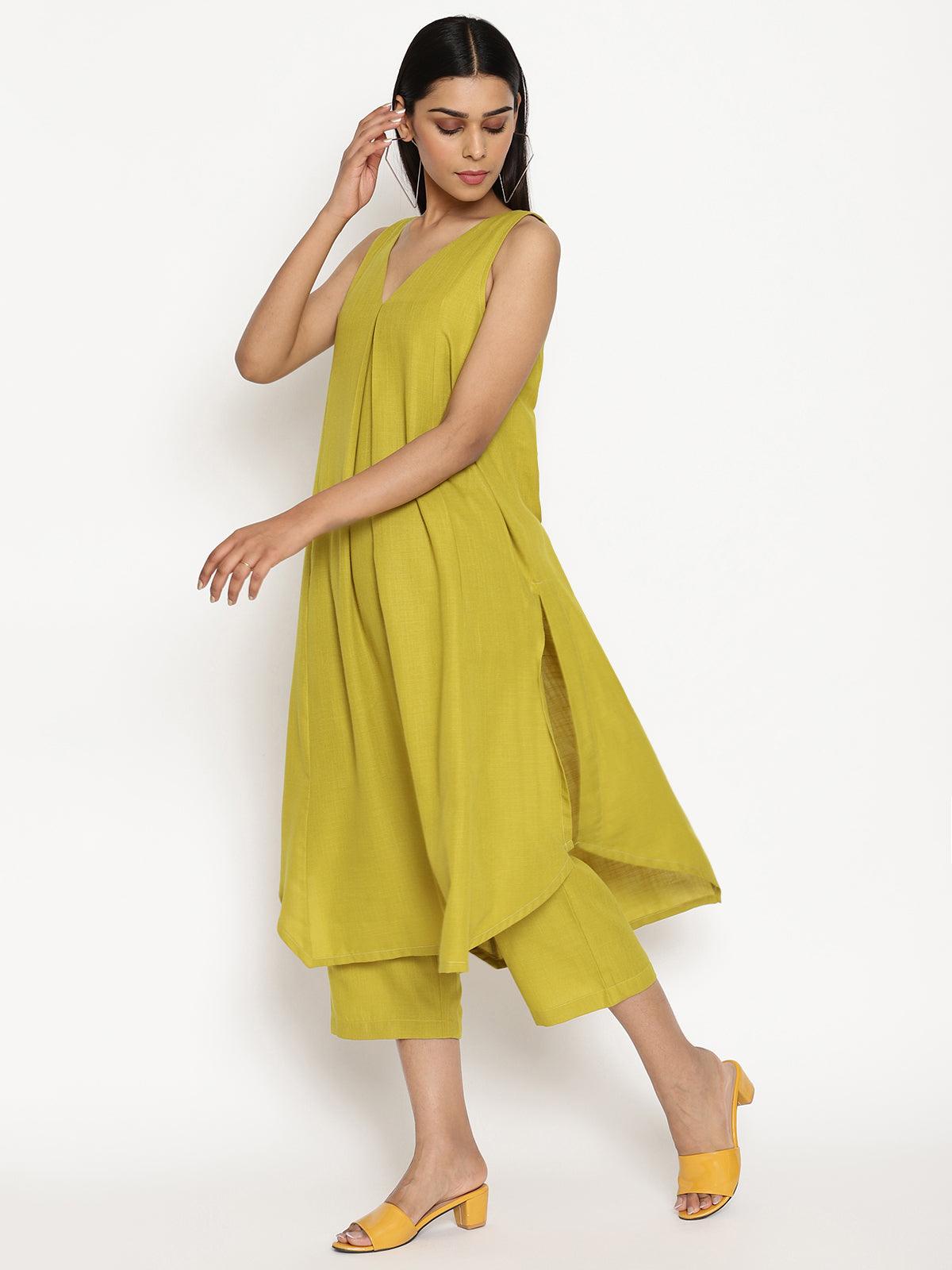 trueBrowns Cotton Linen Lime Green Sleeveless Flared Kurta Pant Set | Swadesiicart