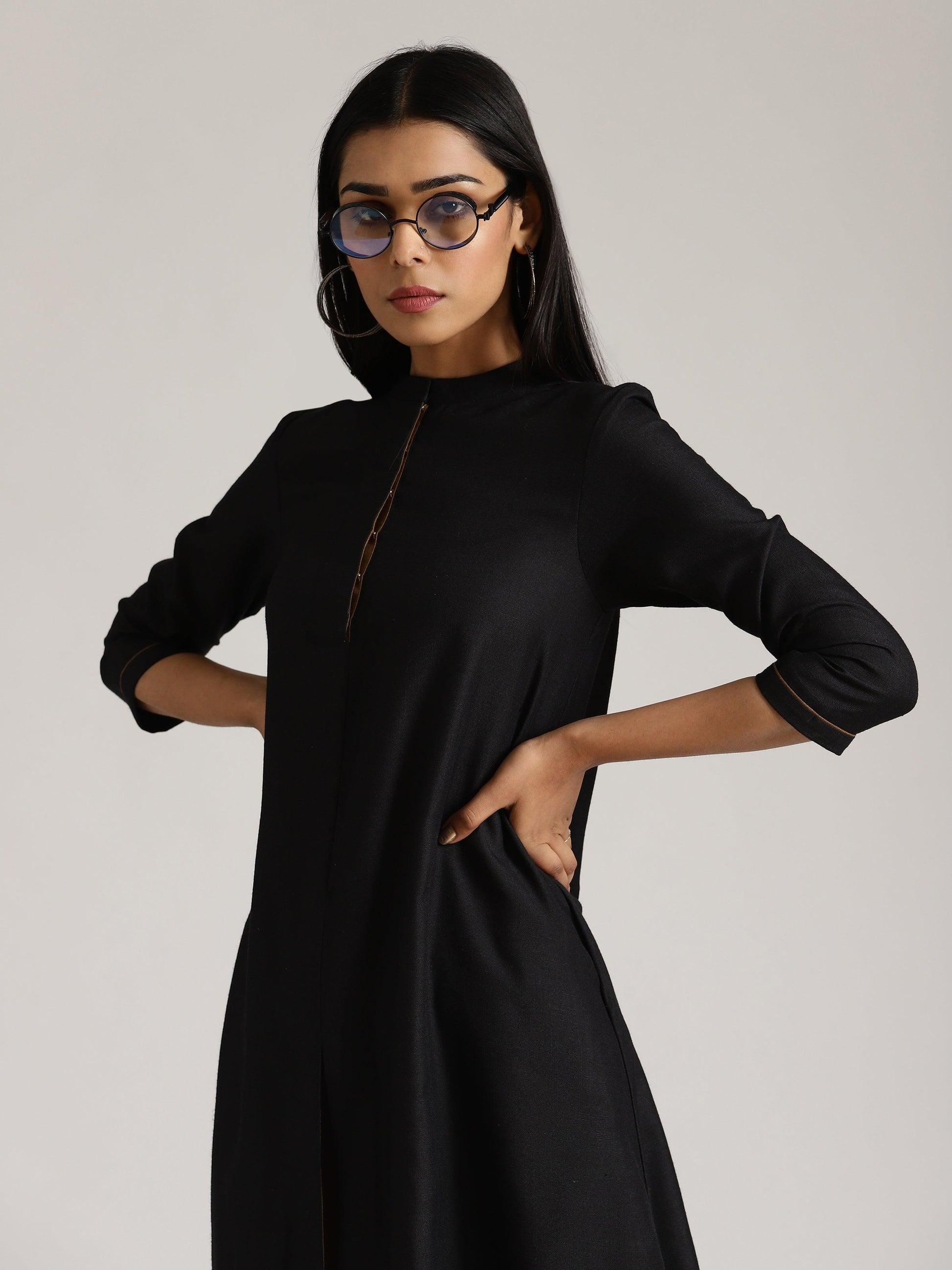 trueBrowns Cotton Linen Black Kurta Pant Set | Swadesiicart