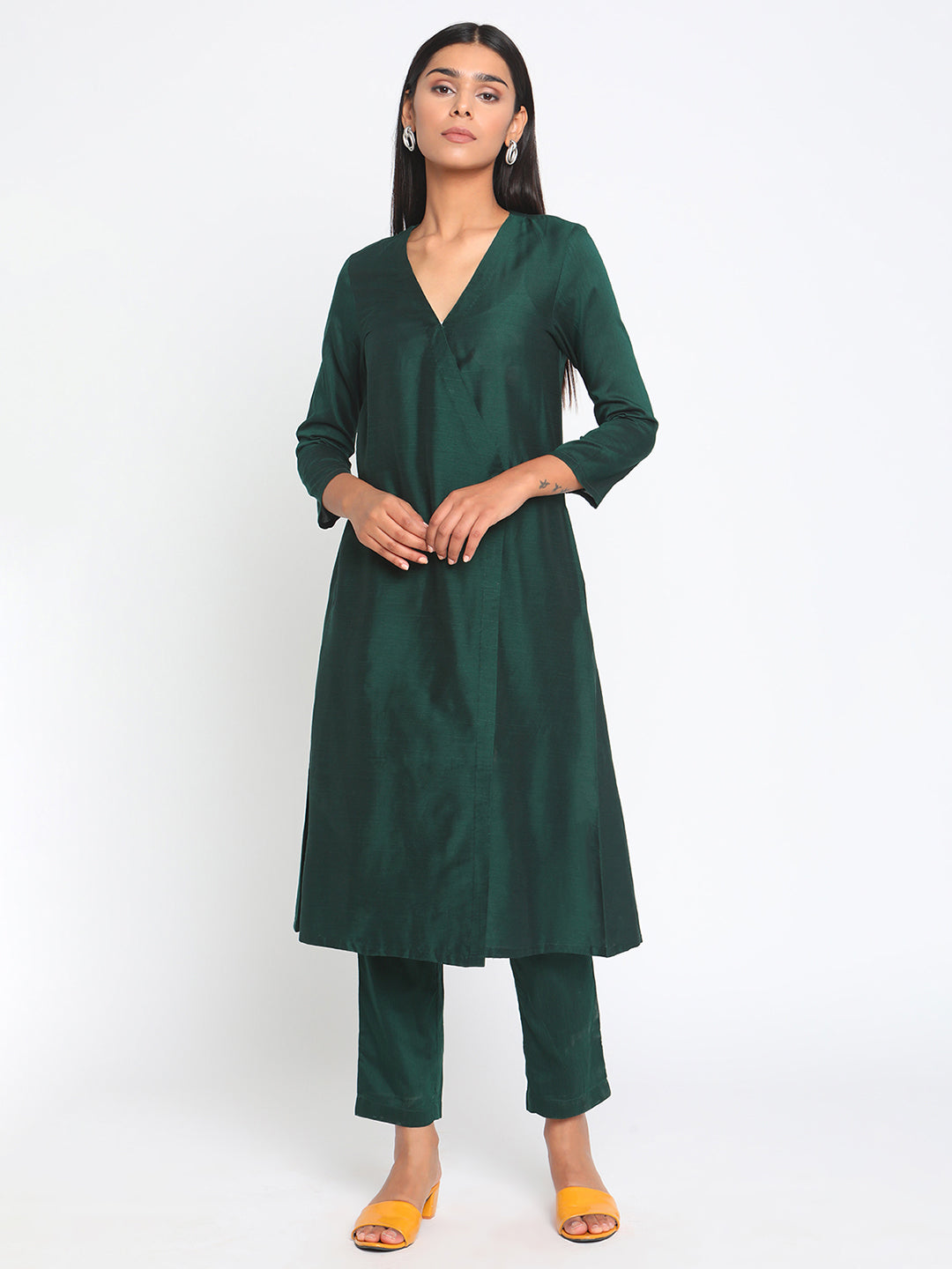 trueBrowns Green Silk Angrakha Set | Relove | Swadesiicart