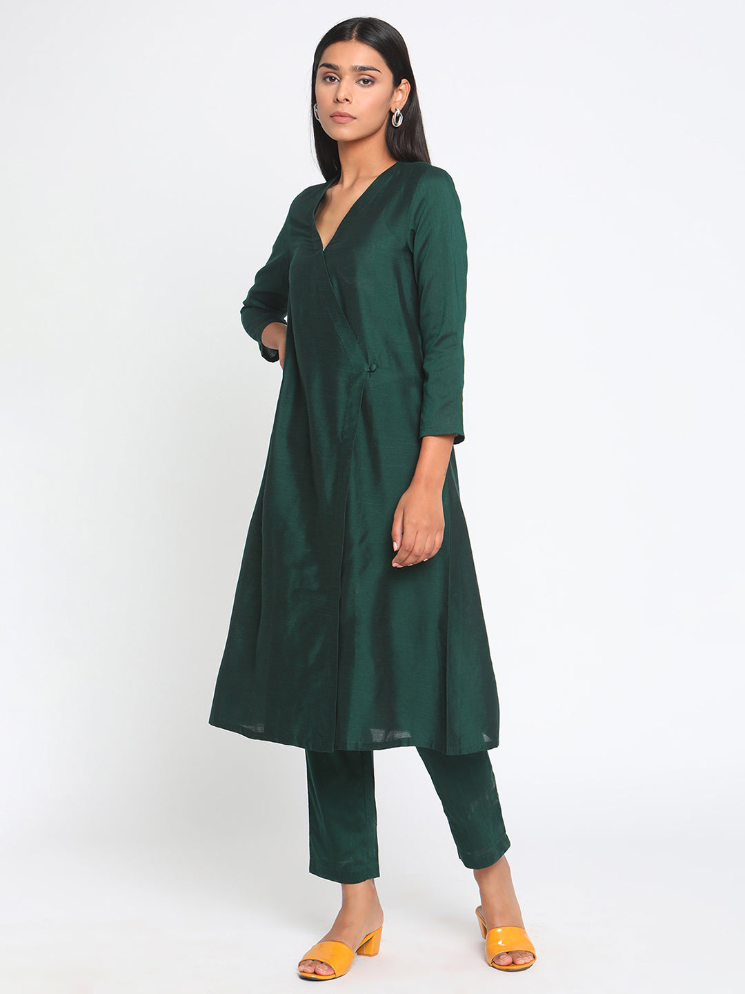 trueBrowns Green Silk Angrakha Set | Swadesiicart
