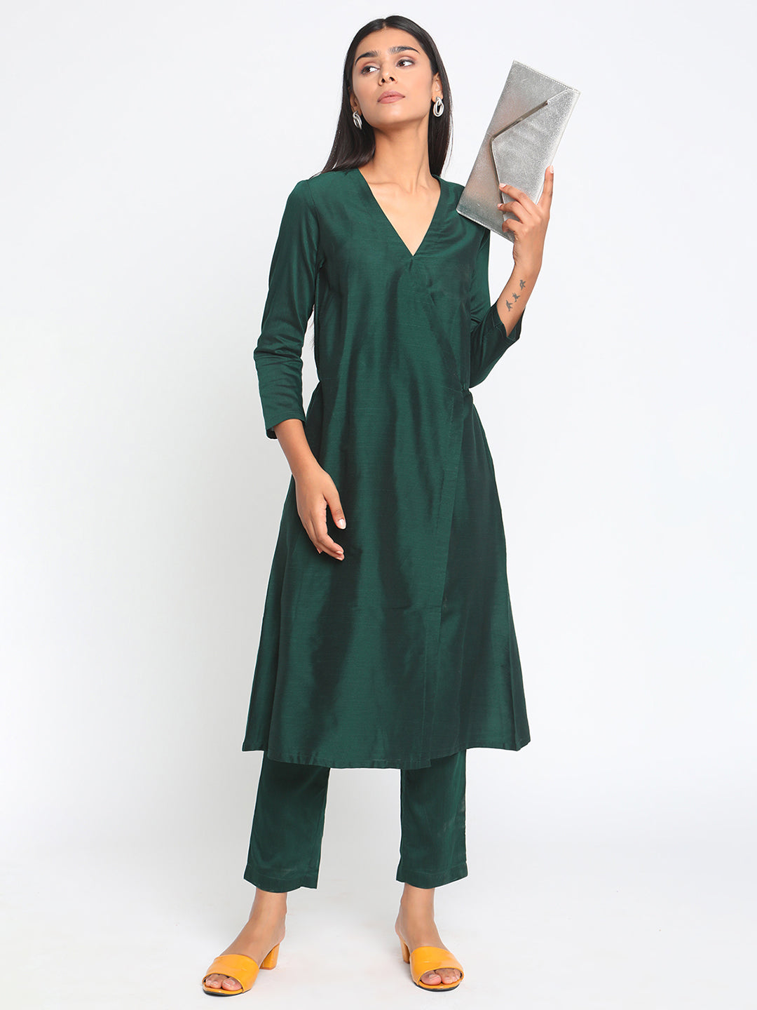 trueBrowns Green Silk Angrakha Set | Relove | Swadesiicart
