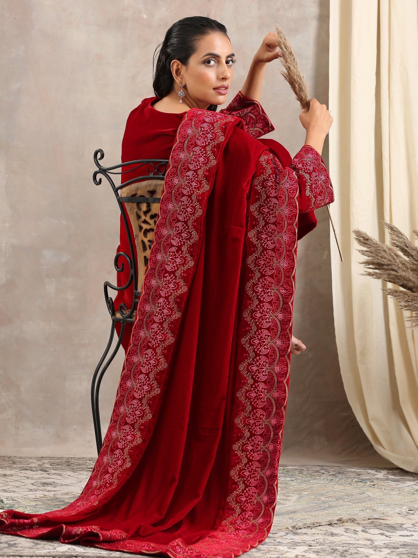 trueBrowns Red Velvet Embroidered Shawl | Swadesiicart