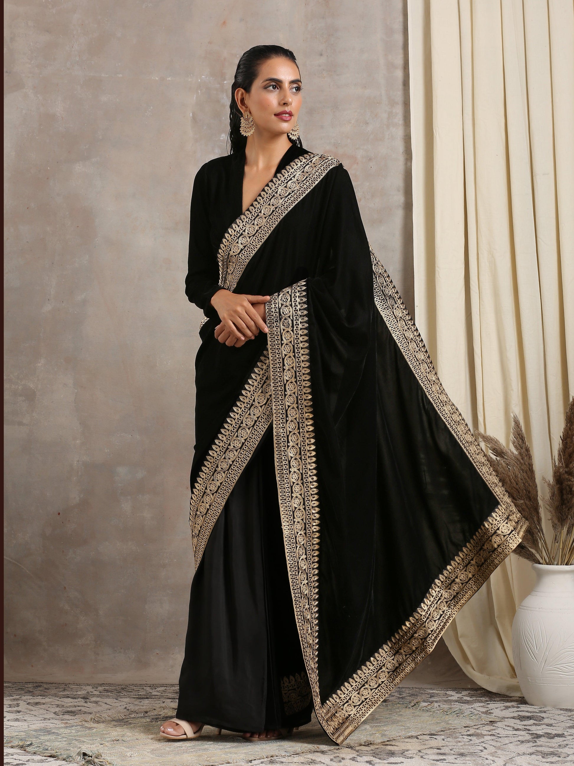 trueBrowns Velvet Silk Embroidered Ready Pleated Saree | Swadesiicart