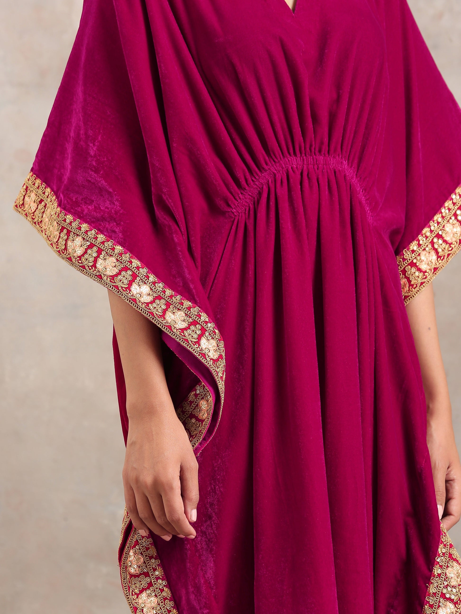 trueBrowns Pink Velvet Lace Kaftan | Swadesiicart