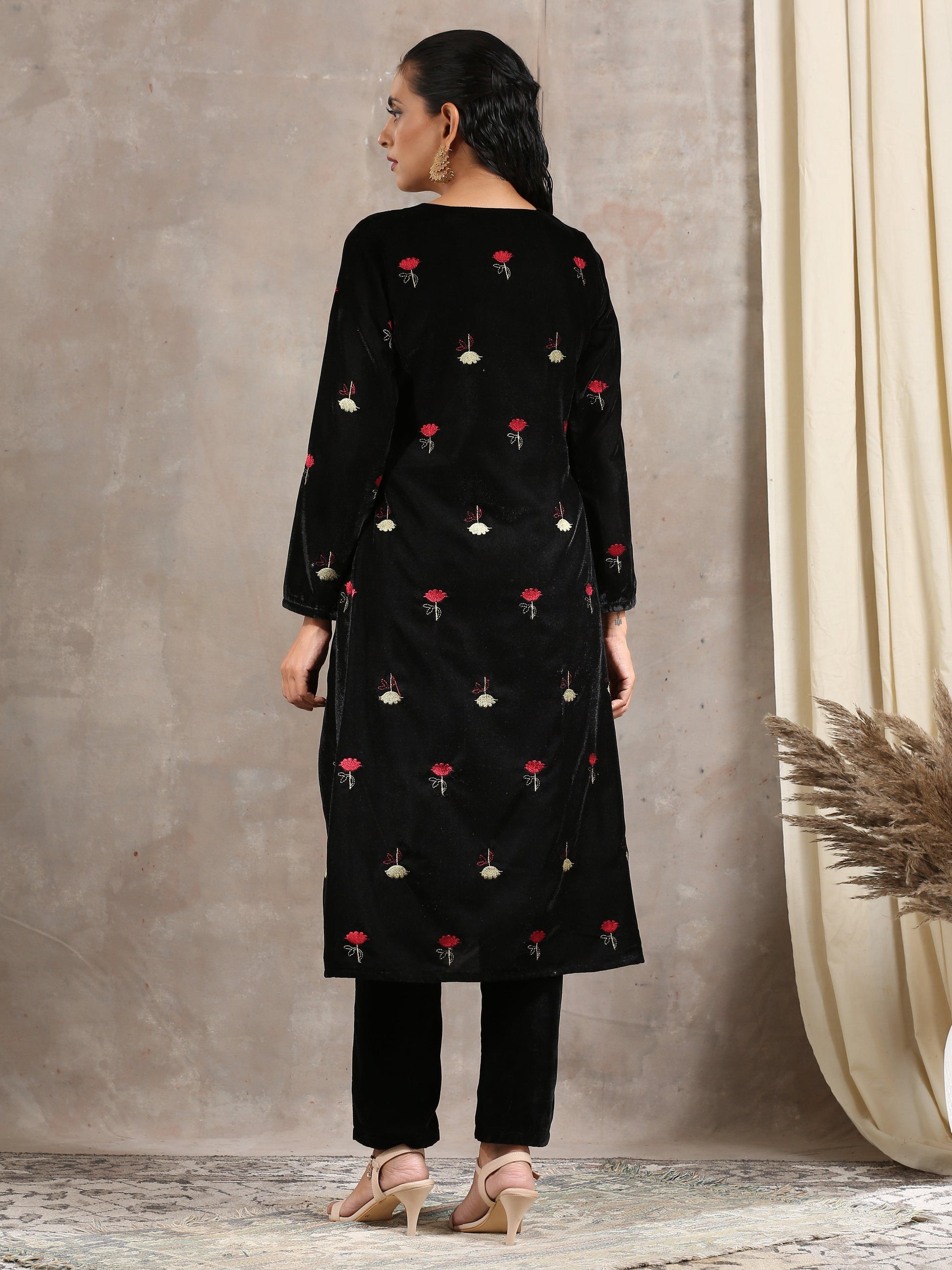 trueBrowns Black Velvet Embroidered Angrakha | Swadesiicart
