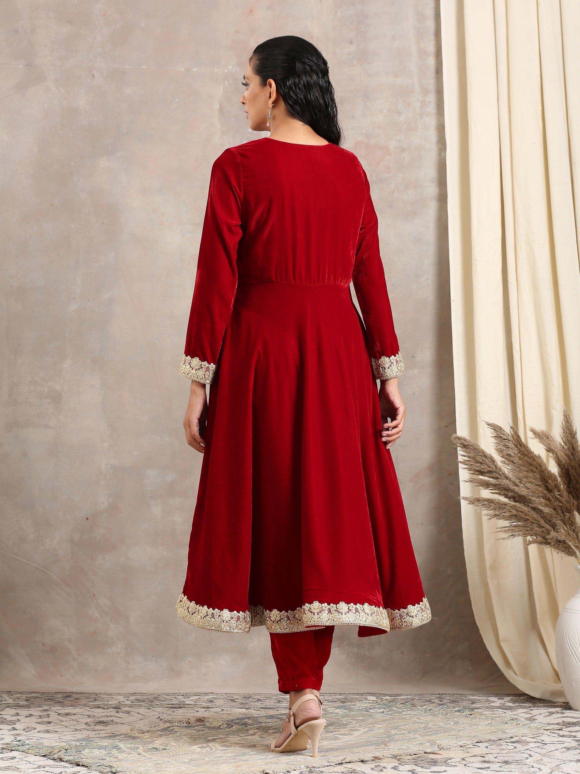 trueBrowns Red Velvet Flared Lace Kurta | Swadesiicart