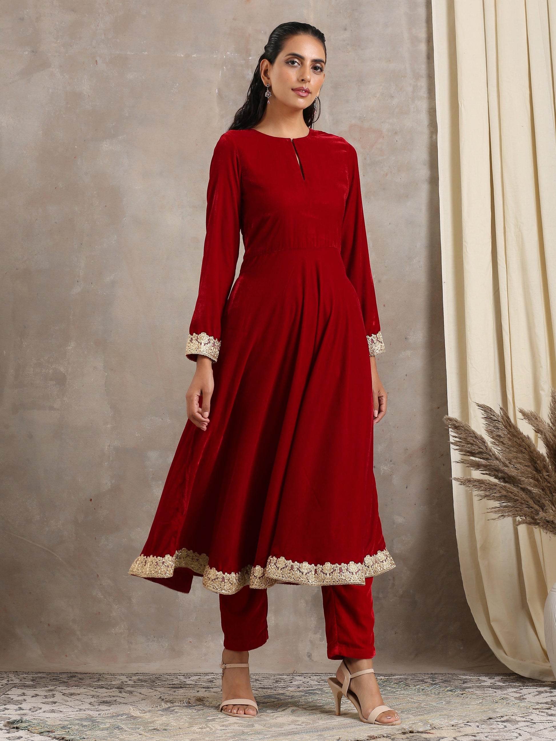 trueBrowns Red Velvet Flared Lace Kurta | Swadesiicart