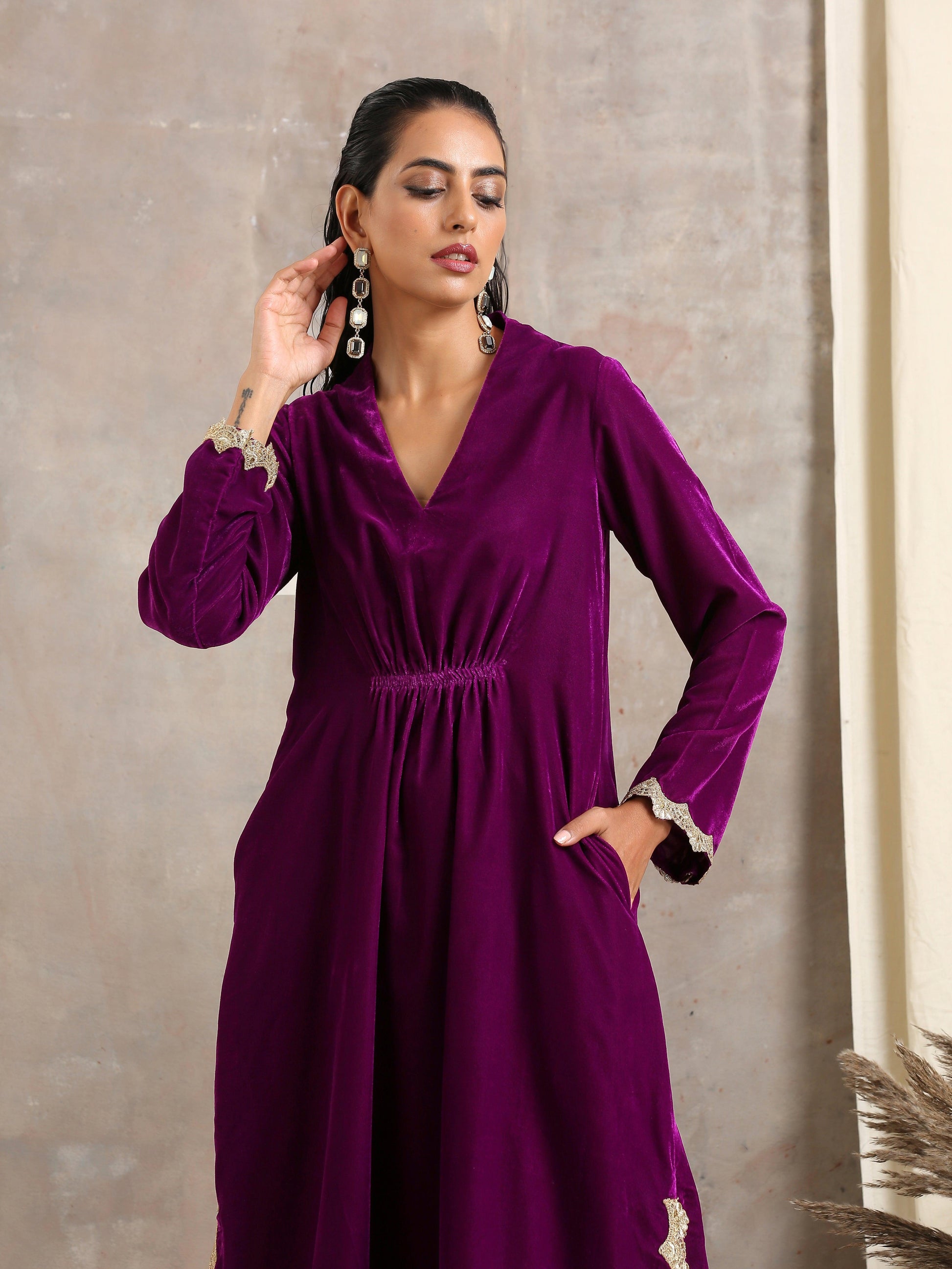 trueBrowns Wine Velvet Lace Kurta Pant Set | Swadesiicart