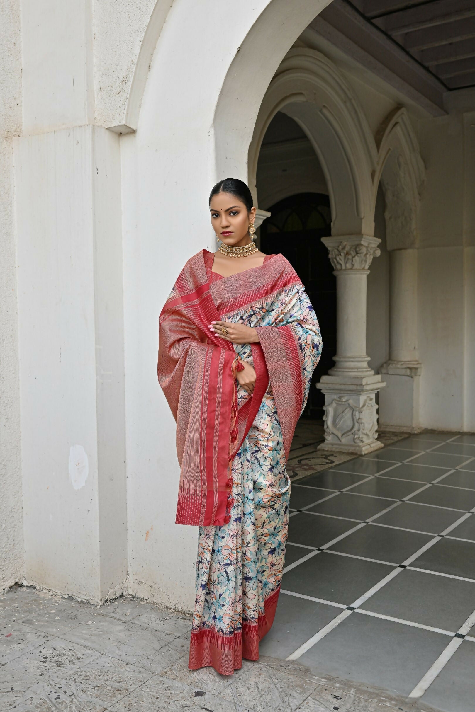 Vishnu Weaves Women's Blue Banarasi Silk Saree with Blouse - Swadesiicart