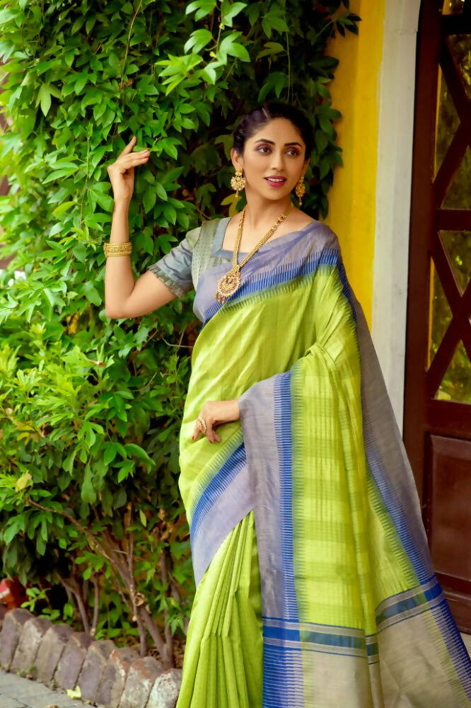 Vishnu Weaves Women's Green South Silk Zari Woven Saree with Unstitched Blouse - Swadesiicart