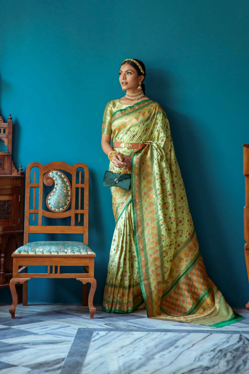 Vishnu Weaves Women's Pista Patola Banarasi Silk Meenakari Zari Woven Saree with Blouse - Swadesiicart