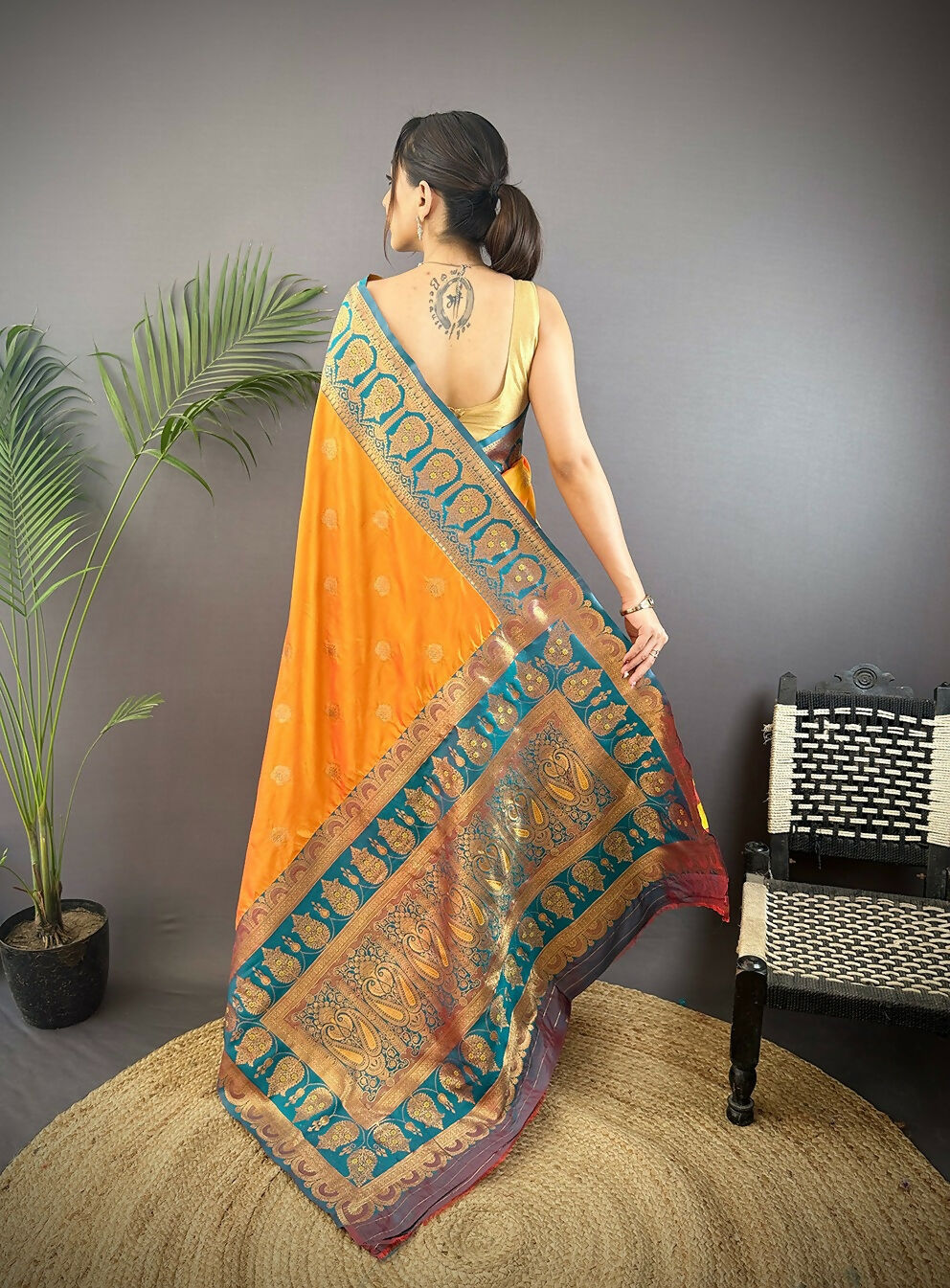 Joban Fashion Teal Butti Banarasi Silk Sarees | Swadesiicart