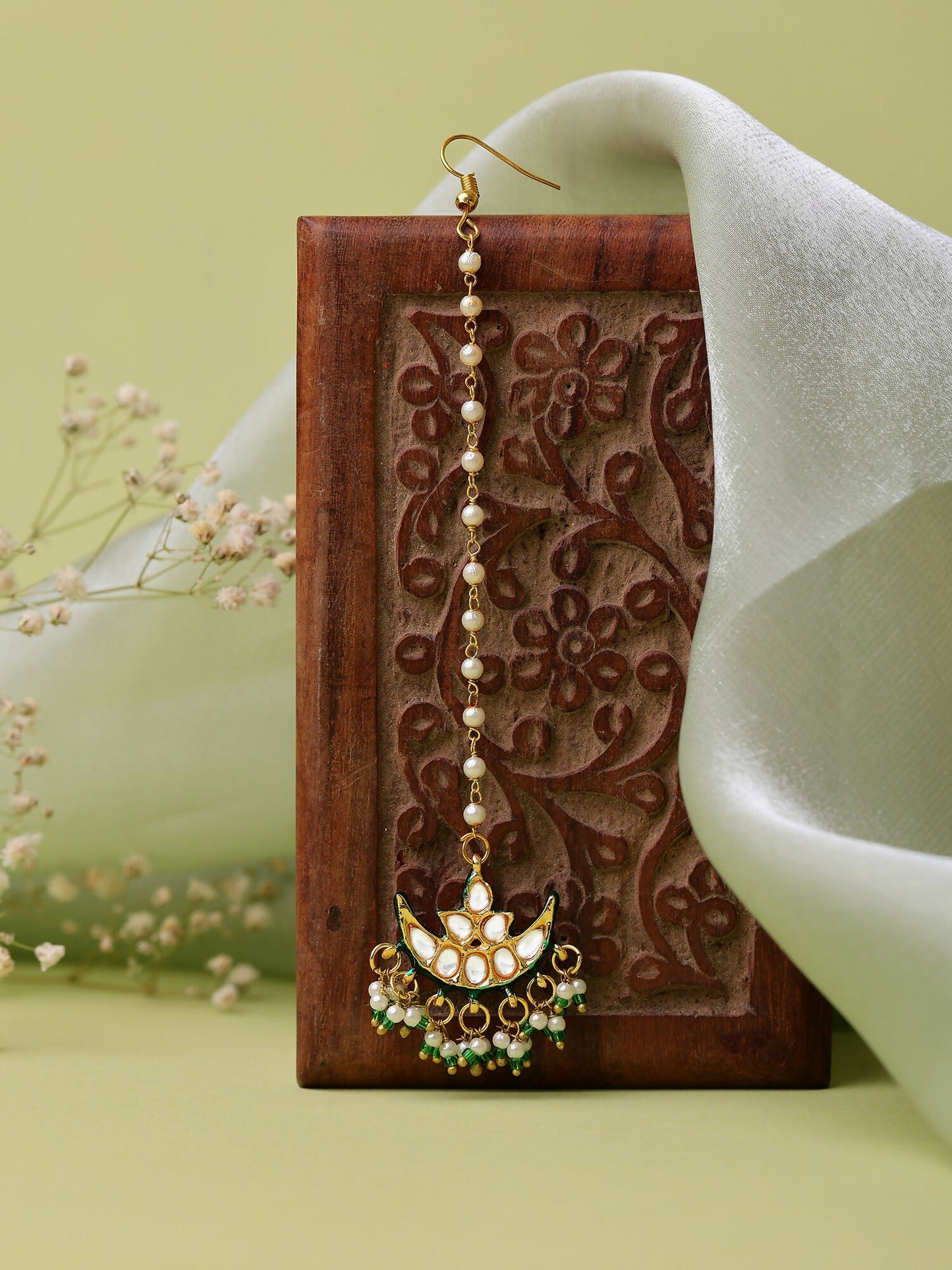 Ruby Raang Gold Polished Gold Kundan Maang Tikka | Swadesiicart