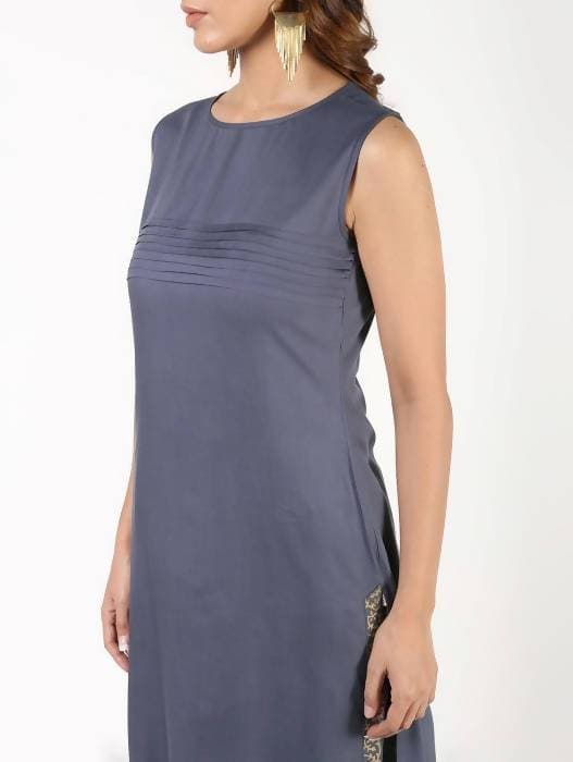 Aniyah Rayon Solid Pintucks Straight Grey Kurta (AN-154K) - Swadesiicart