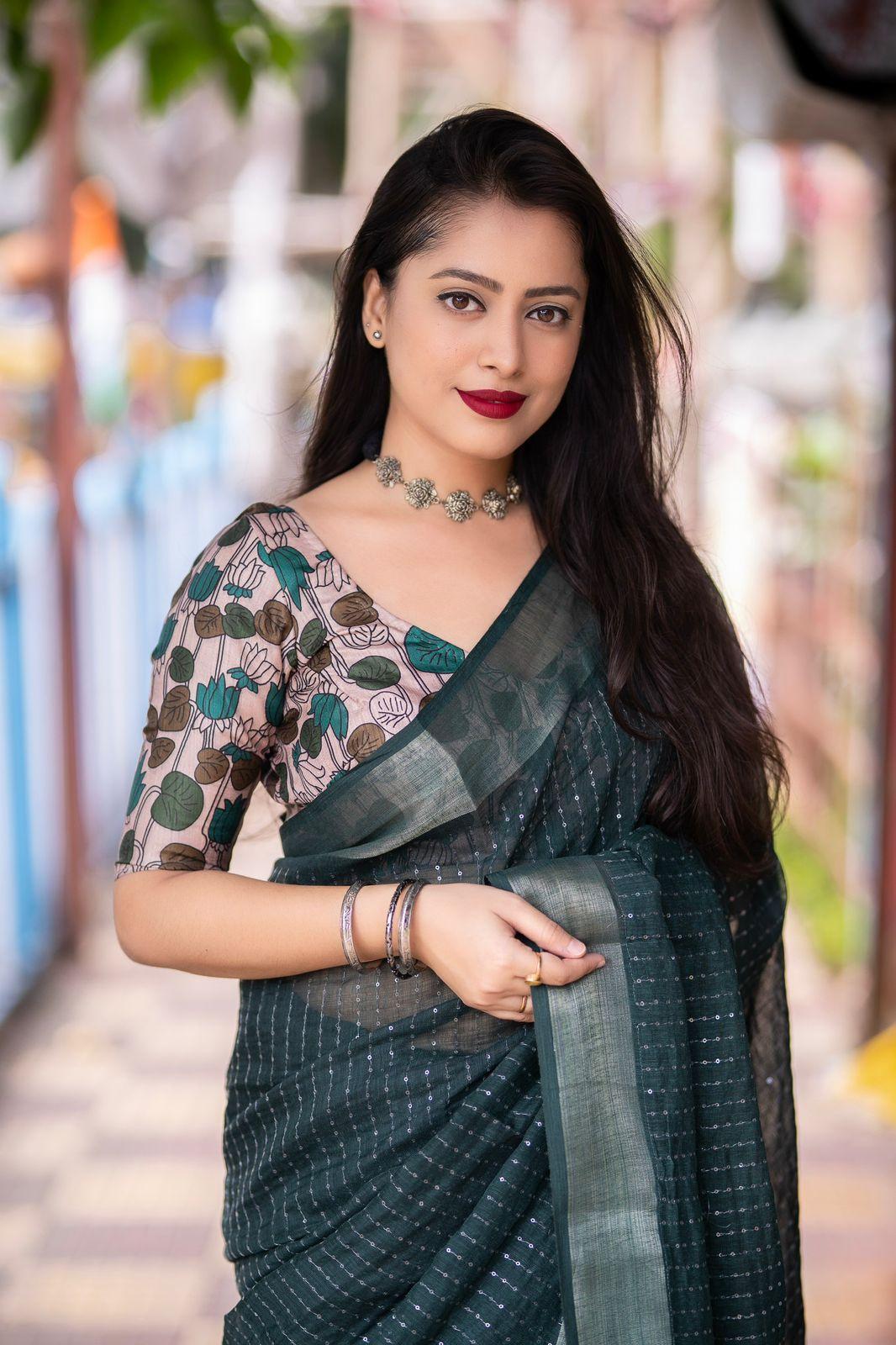 Green Linen Sequence Saree with Unstitched Blouse - Hiral Fashion | Swadesiicart