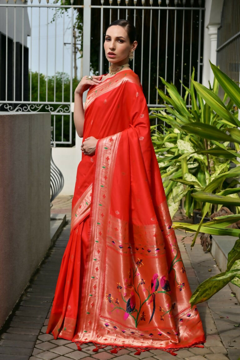 Vishnu Weaves Women's Red Paithani Silk Zari Woven Saree with Blouse - Swadesiicart