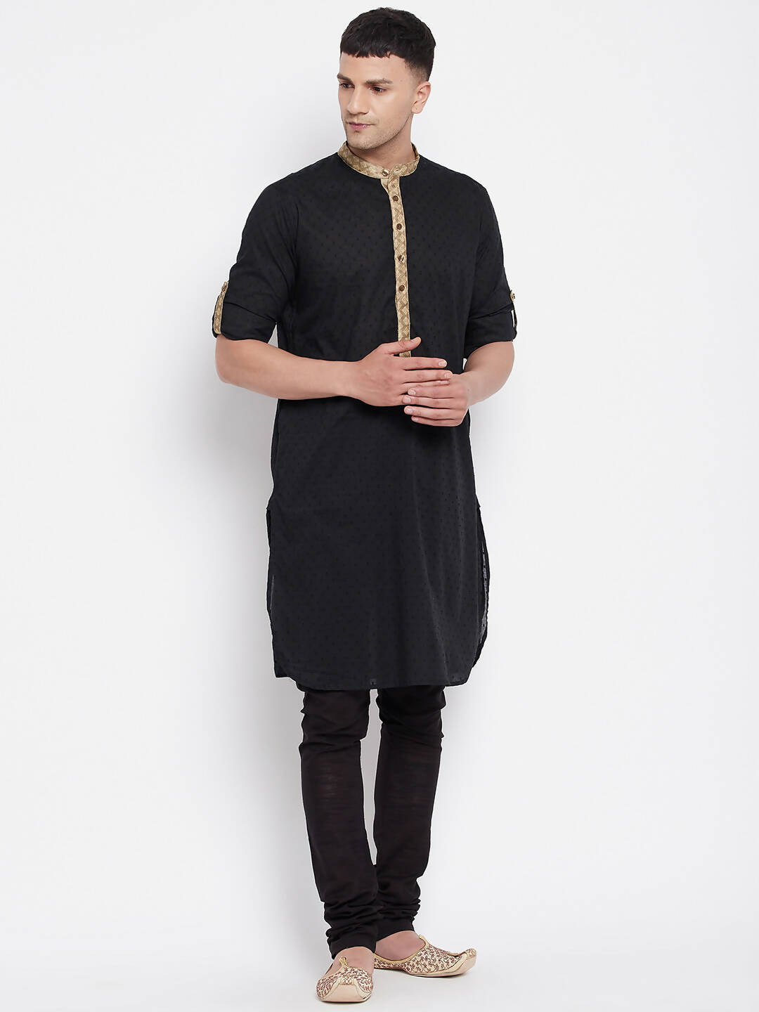 Even Apparels Black Pure Cotton Men's Kurta With Contrast Collar And Placket | Swadesiicart