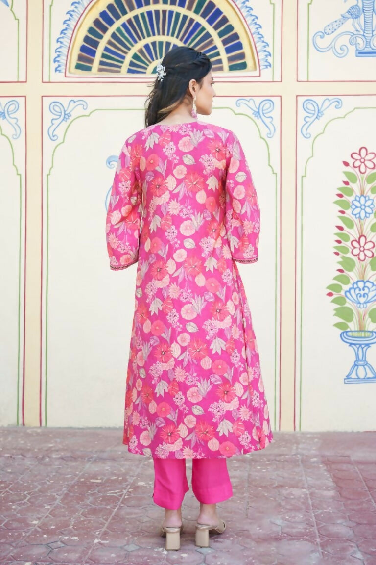 Vaasva Women Pink Muslin Pleated Kurta & Pant Clothing Set | Swadesiicart