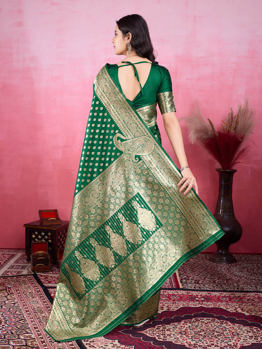 Vedant Vastram Banarasi Silk Fashion Saree - Green | Swadesiicart