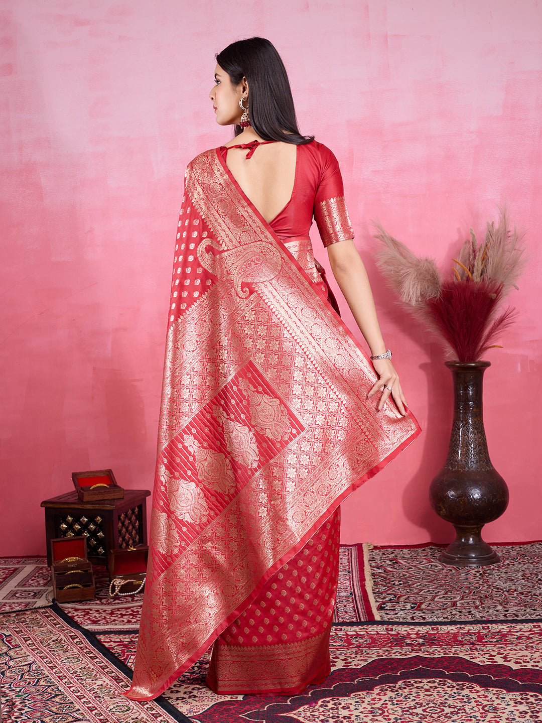 Vedant Vastram Banarasi Silk Fashion Saree - Red | Swadesiicart