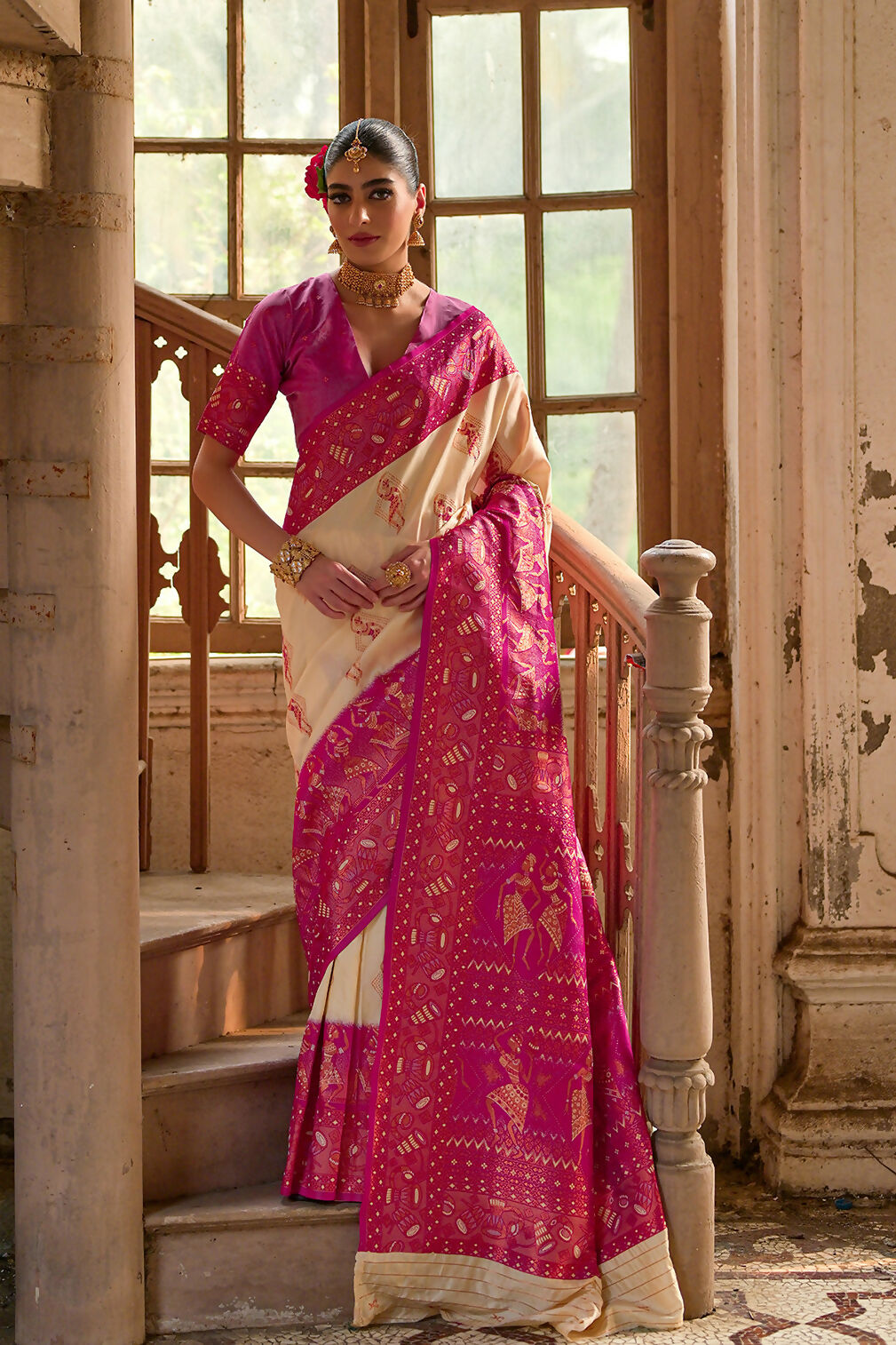 Vishnu Weaves Women's Cream Banarasi Silk Kalamkari Zari Woven Saree with Blouse - Swadesiicart