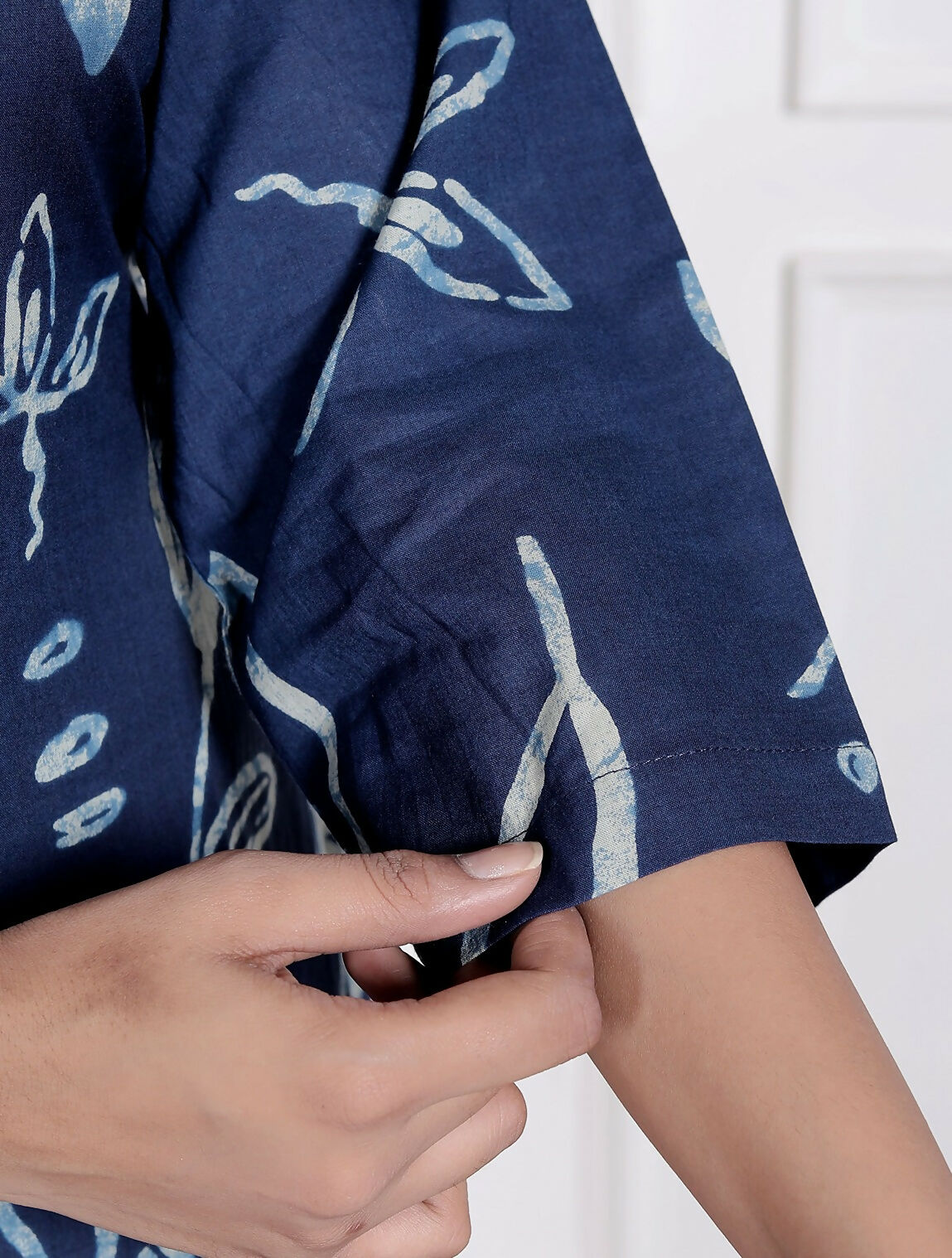 Miravan Womens Abstract Blue Printed Cotton Blue Co-Ord Set - Swadesiicart