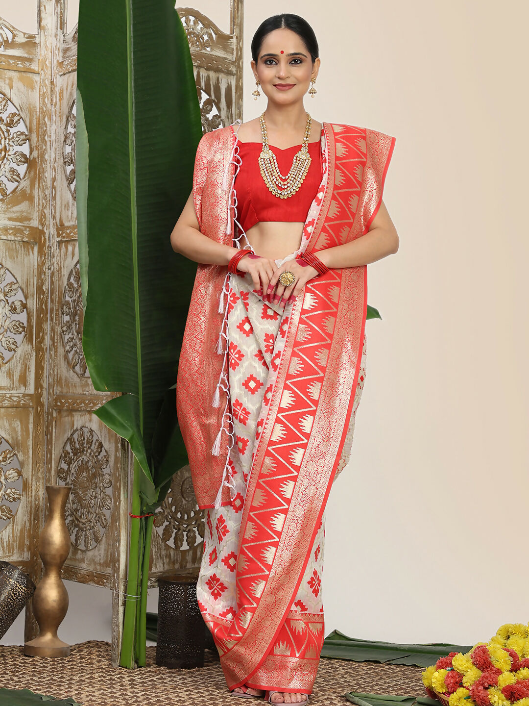 Shree Shyam Fashion Linen Cotton Red & White Saree