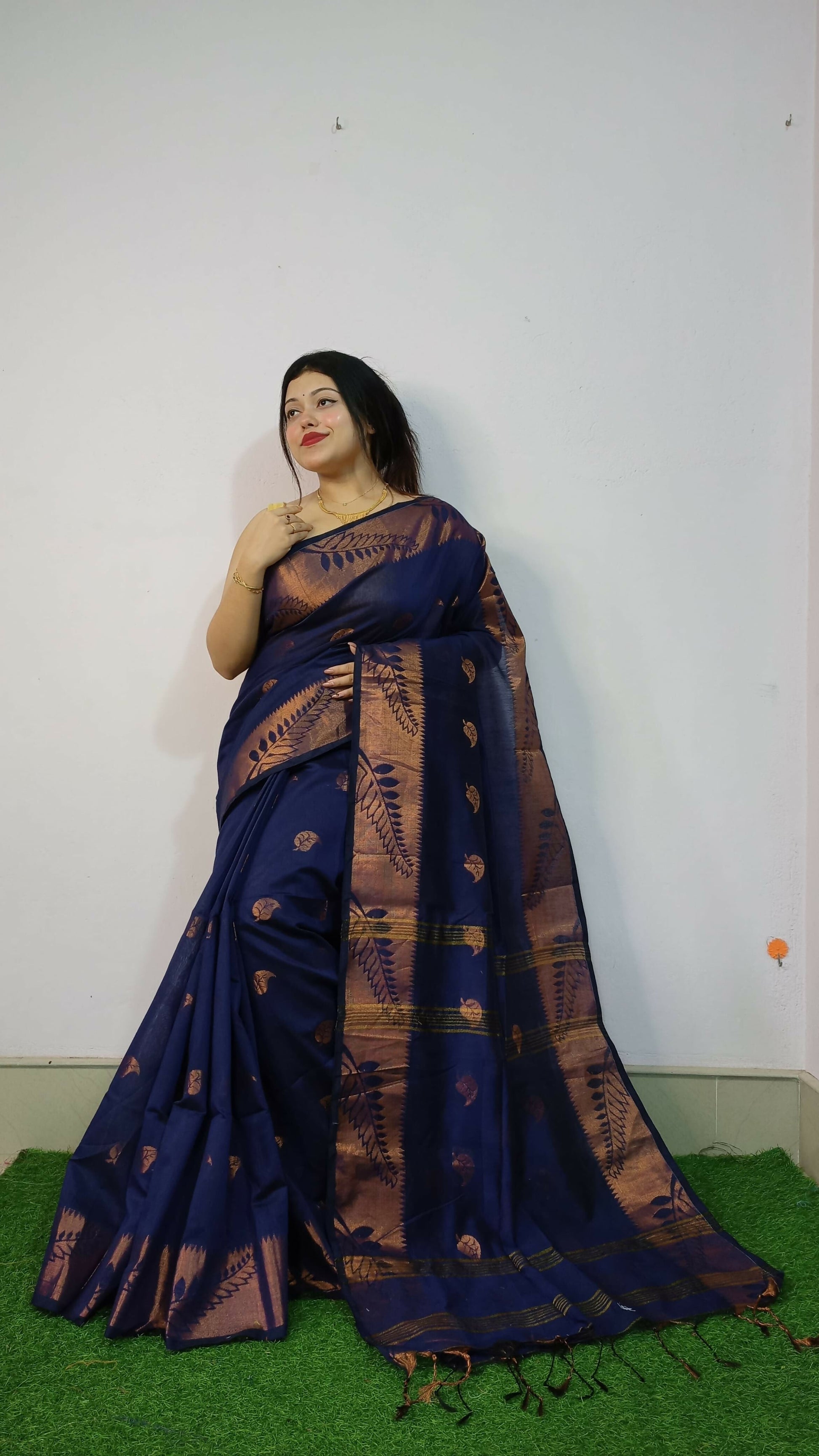 Exclusive Collection Beautiful Navy Blue Cotton Silk Woven Handloom Saree With Running Blouse Piece - Swadesiicart