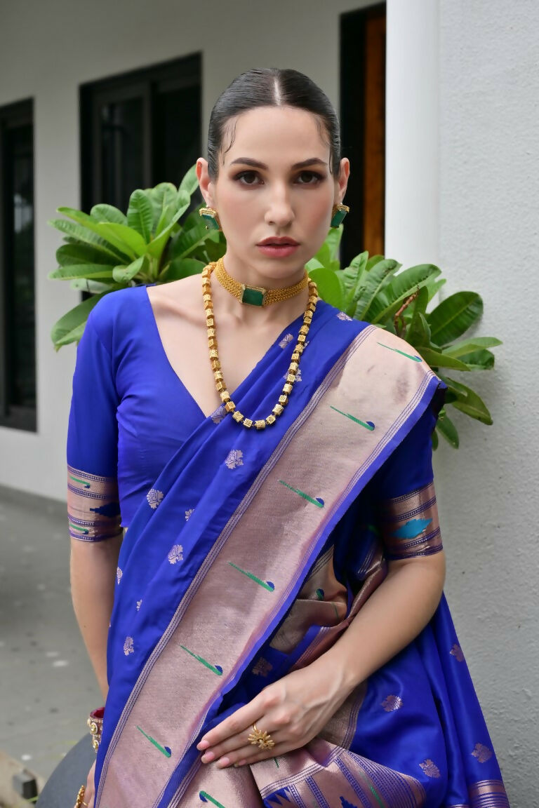 Vishnu Weaves Women's Royal Paithani Silk Zari Woven Saree with Blouse - Swadesiicart