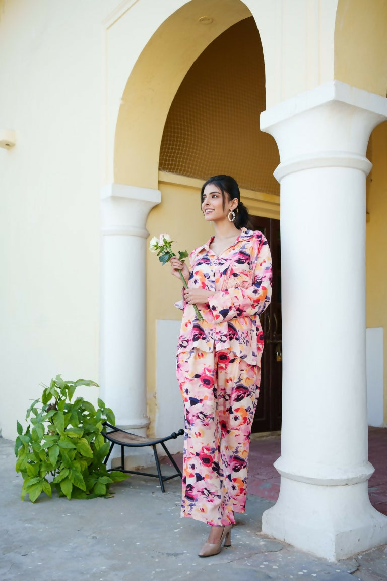 Vaasva Women Peach Muslin Floral Shirt & Pant Set - Swadesiicart